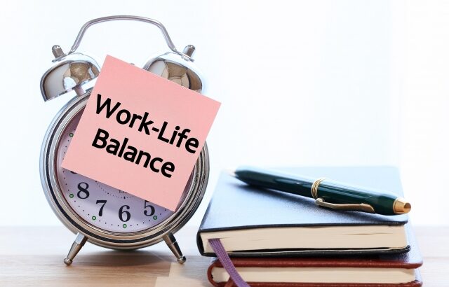 あなたはどっち派？「働く」の価値をめぐるワークライフバランス論争